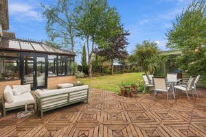 BROMLEY ROAD- click for photo gallery